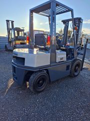 Nissan 2011 Nissan 2,0ton πλάγια μετατόπιση αυτόματο-thumb-1
