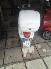 Piaggio Vespa GTS 300 2019 yacht club edition-thumb-1