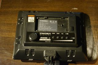 2x yongnuo yn300II-thumb-1