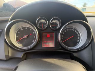 Opel Astra 2015 GTC TURBO-thumb-14