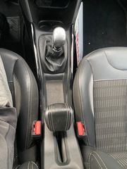 Peugeot 2008 2016-thumb-13