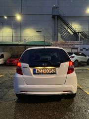 Honda Jazz 2011-thumb-4