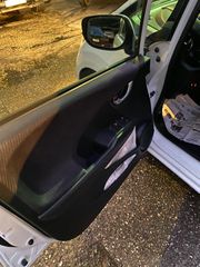 Honda Jazz 2011-thumb-16