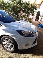 Ford Focus 2012-thumb-3