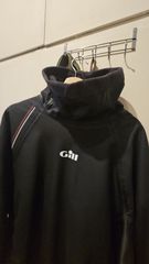 Gill thermoshield spray top