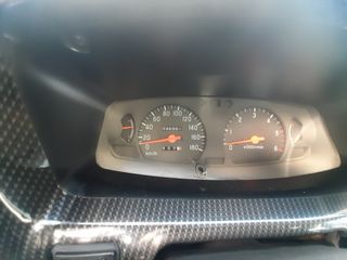 Mitsubishi L200 2004-thumb-4