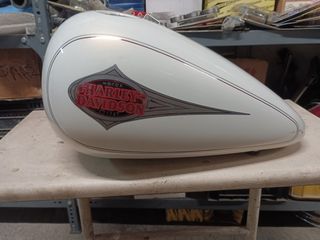 HARLEY-DAVIDSON OEM TANK-thumb-1