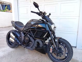 Ducati Diavel 2016 Carbon