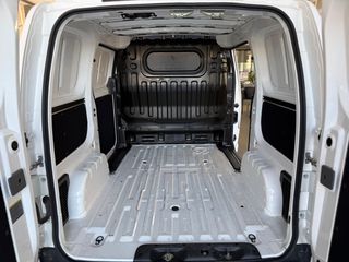 Nissan e-NV200 2021 e-NV200-thumb-11