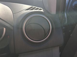 Mazda 2 2005
