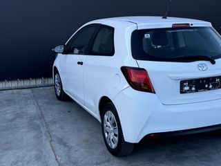 Toyota Yaris 2015 VAN 1,4 DIESEL-thumb-7