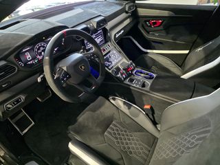 Lamborghini Urus 2023 PERFORMANTE 60ANIVERSARIO-thumb-31