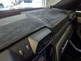 Lamborghini Urus 2023 PERFORMANTE 60ANIVERSARIO-thumb-34