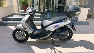 Piaggio Beverly 300 2021-thumb-1
