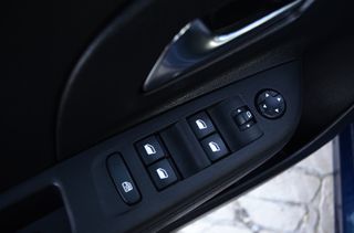 Opel Corsa 2021 1200cc Auto 100Hp-thumb-7