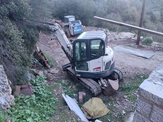 Εκσκαφάκι (διαβολάκι) Bobcat 2008 E60