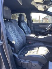 Peugeot 3008 2022 1.6 GT-Line-thumb-9