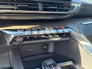 Peugeot 3008 2022 1.6 GT-Line-thumb-23