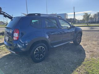 Dacia Duster 2016-thumb-6
