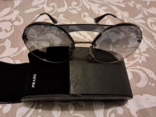 Γυαλιά ηλίου PRADA
