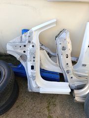 Renault clio κολώνα αριστερή εμπρός  13-19