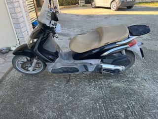 Piaggio Beverly 400 2006 BEVERLY 400-thumb-2