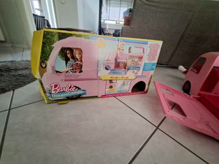 Barbie Camper-thumb-1