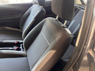 Ford Fiesta 2017-thumb-25