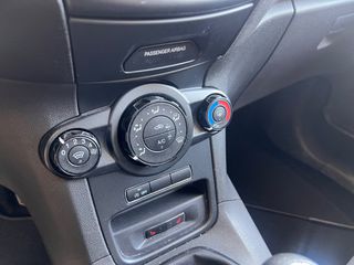 Ford Fiesta 2017-thumb-30