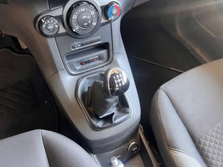 Ford Fiesta 2017-thumb-32