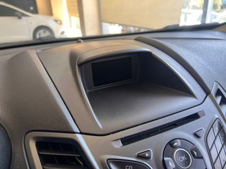 Ford Fiesta 2017-thumb-35