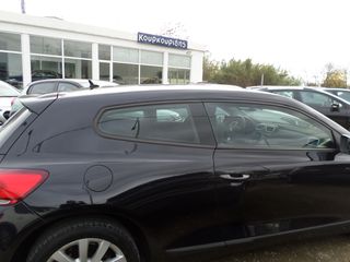 Volkswagen Scirocco 2009-thumb-6