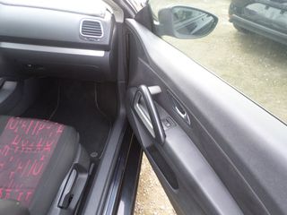Volkswagen Scirocco 2009-thumb-10