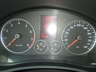 Volkswagen Scirocco 2009-thumb-11