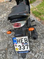 Yamaha CRYPTON-X135 2016-thumb-4