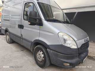 Κλούβα Iveco 2013 DAILY-thumb-1