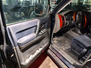 Mitsubishi Pajero 2005 ΜΟΝΟ ΑΝΤΑΛΛΑΚΤΙΚΑ 3.2 DIESEL-thumb-9