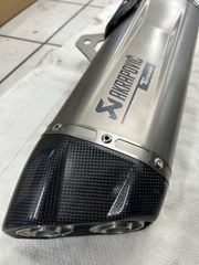 ΕΞΑΤΜΙΣΗ AKRAPOVIC TENERE 700.