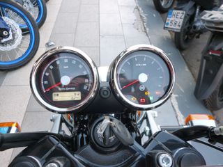 Royal Enfield INTERCEPTOR 650 2026 TWIN MARK II-thumb-6
