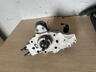 Αντλία Πετρελαίου Mercedes-Benz W211 E 200 DIESEL Sprinter 646986 2006-2012 Α6460700401 0445010143 BOSCH