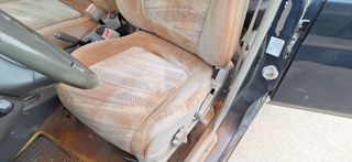 Mazda Demio (1300cc)-thumb-9