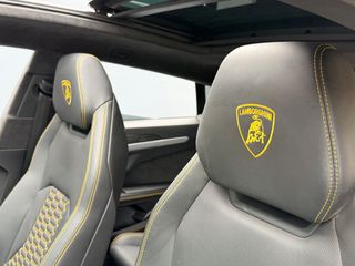 Lamborghini Urus 2020 * BLACK MATTE * NOVITEC * CARBON PACK *-thumb-9