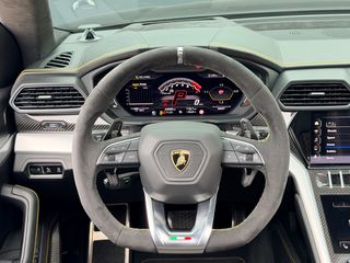 Lamborghini Urus 2020 * BLACK MATTE * NOVITEC * CARBON PACK *-thumb-18