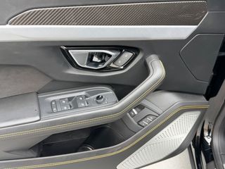 Lamborghini Urus 2020 * BLACK MATTE * NOVITEC * CARBON PACK *-thumb-25