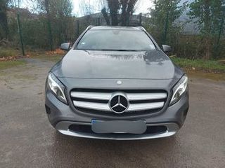 Mercedes-Benz GLA 180 2017-thumb-6
