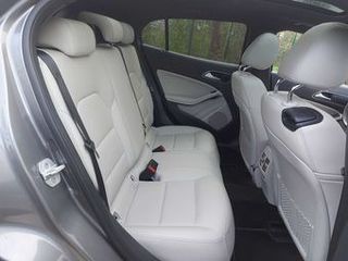Mercedes-Benz GLA 180 2017-thumb-11