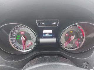 Mercedes-Benz GLA 180 2017-thumb-13
