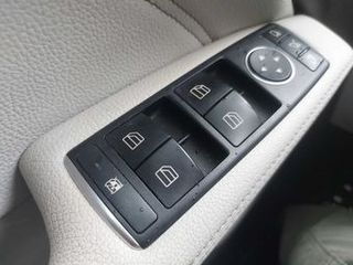 Mercedes-Benz GLA 180 2017-thumb-15