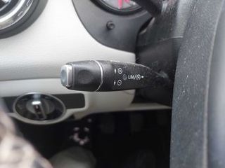 Mercedes-Benz GLA 180 2017-thumb-16