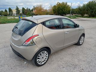 Lancia Ypsilon 2014-thumb-9